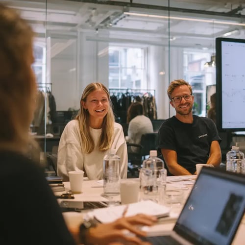 qomit_team_clients_square